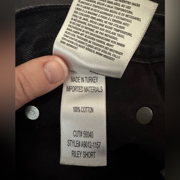 Agolde Riley High Rise Short - 25 - Picture 9 of 9